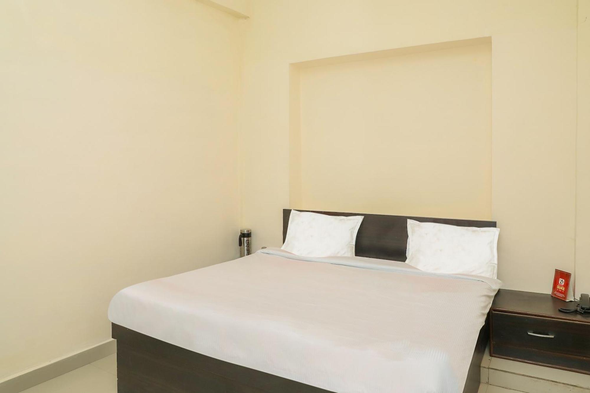 Oyo Hotel Duke Inn Jhansi Ngoại thất bức ảnh
