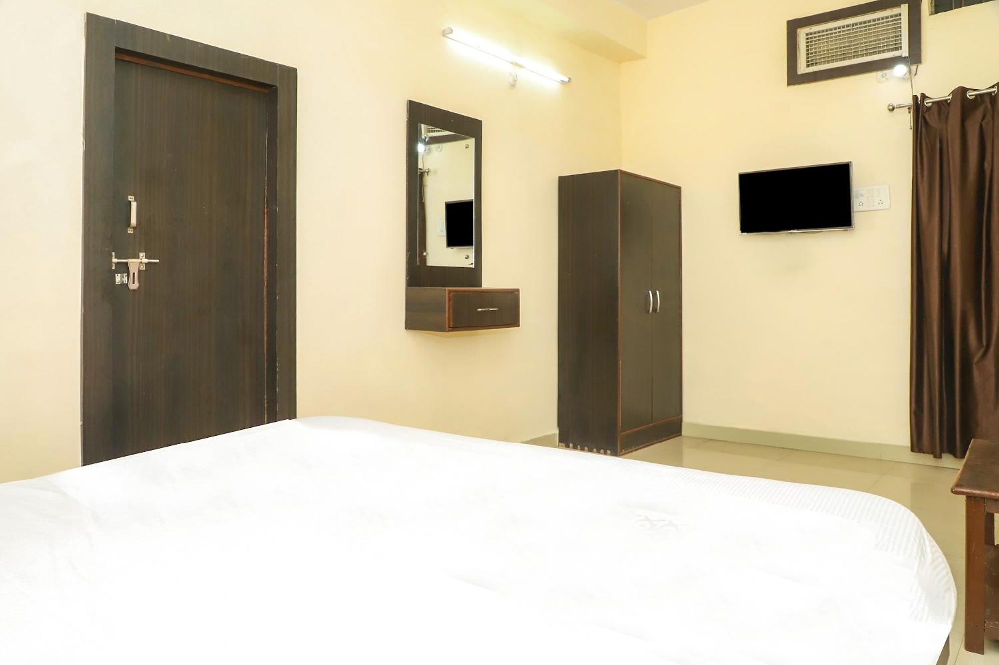 Oyo Hotel Duke Inn Jhansi Ngoại thất bức ảnh